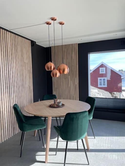 #Lofoten Leilighet Ved Sjoen Ballstad Exterior foto